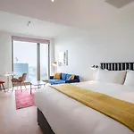 Premier Aparthotel