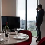 Premier Apartahotel Ámsterdam