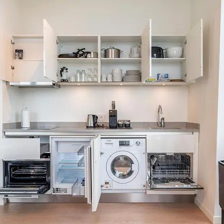 Ξενοδοχείο με διαμερίσματα Premier 4*