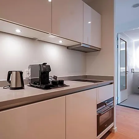 Premier Aparthotel