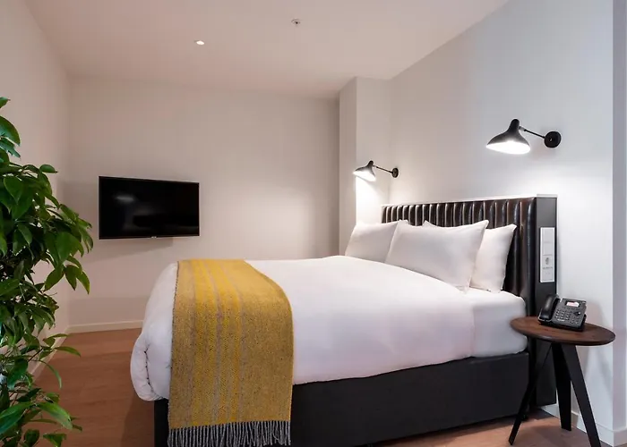 Aparthotel Premier 4*