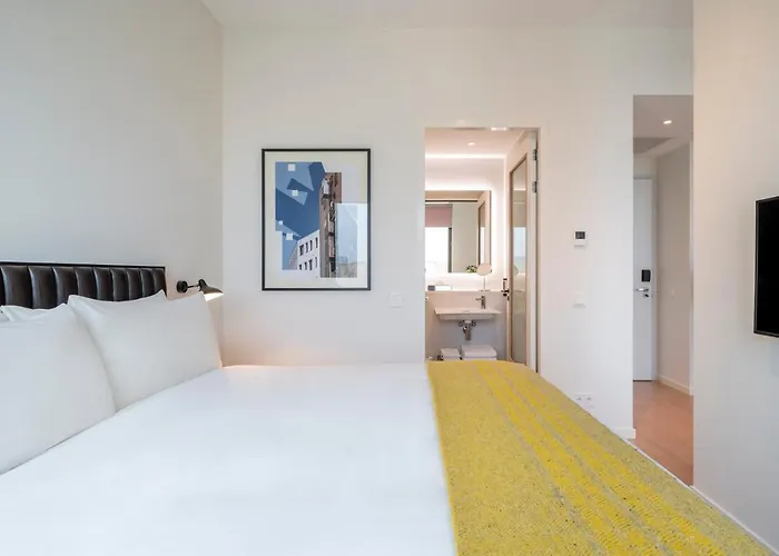 Premier Aparthotel 4*